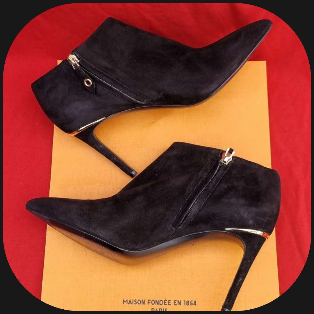🛑Sz 37½ Louis Vuitton Black Ankle High Stiletto Heels Boots, Luxury,  Sneakers & Footwear on Carousell