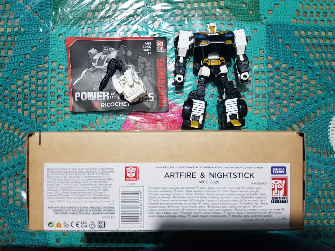 Transformers Generations Selects Set (Ricochet and Artfire) on Carousell
