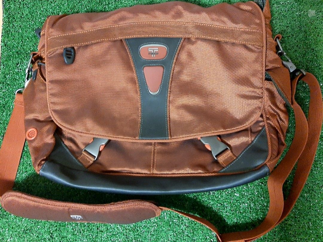 Tumi laptop messenger bag hot sale