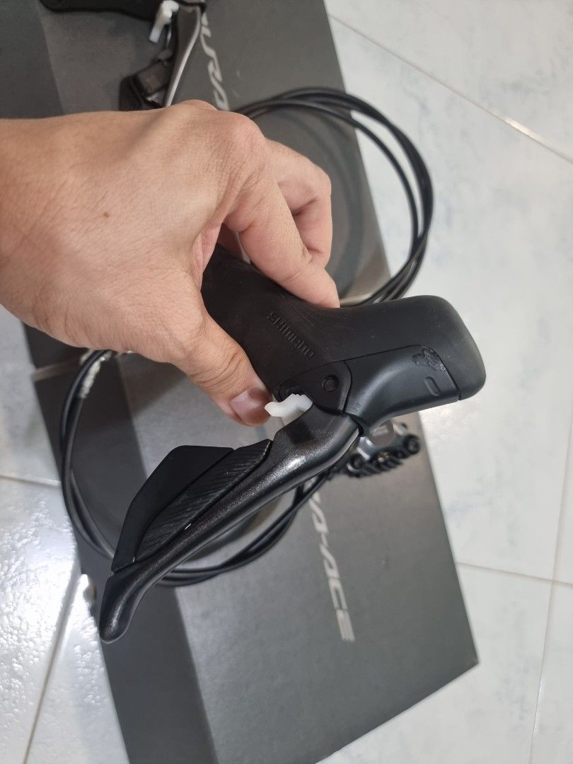 Ultegra R8170 Di2 shifter set, Sports Equipment, Bicycles & Parts