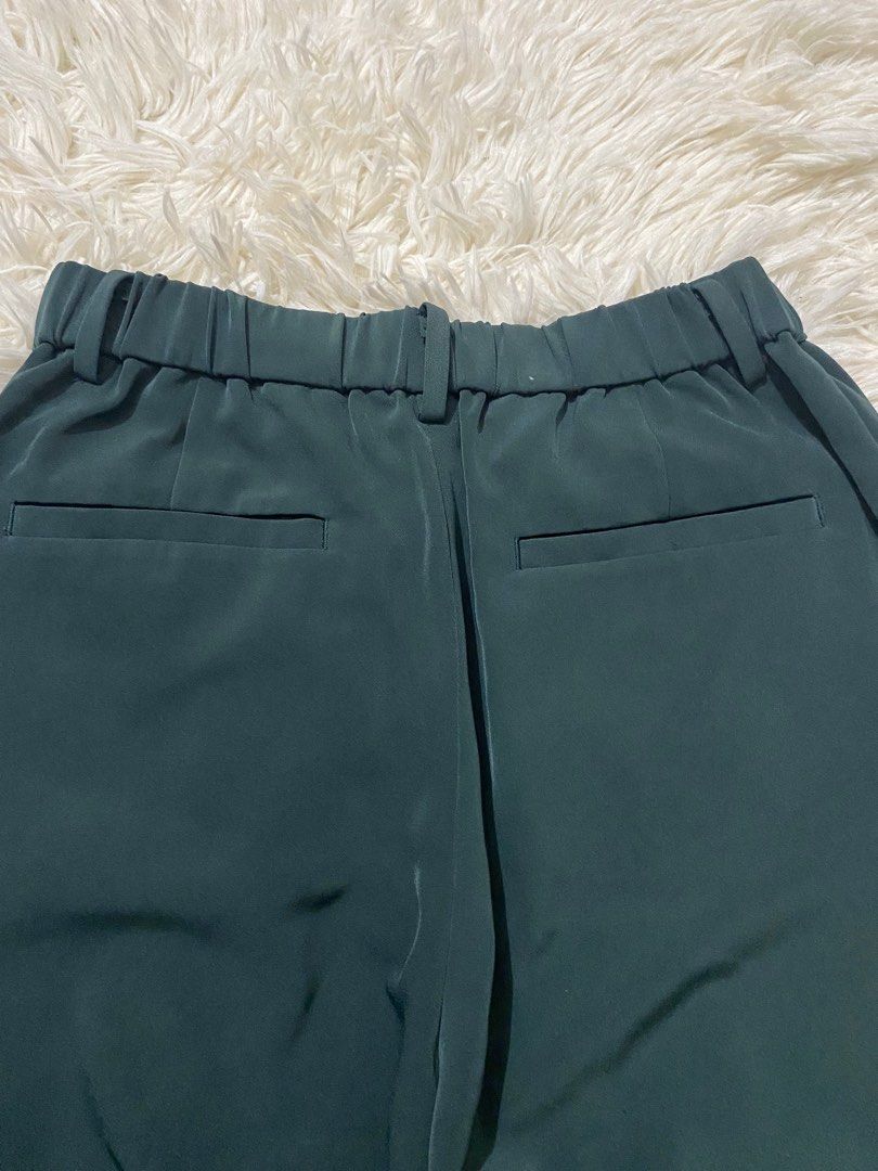 Uniqlo Pants on Carousell