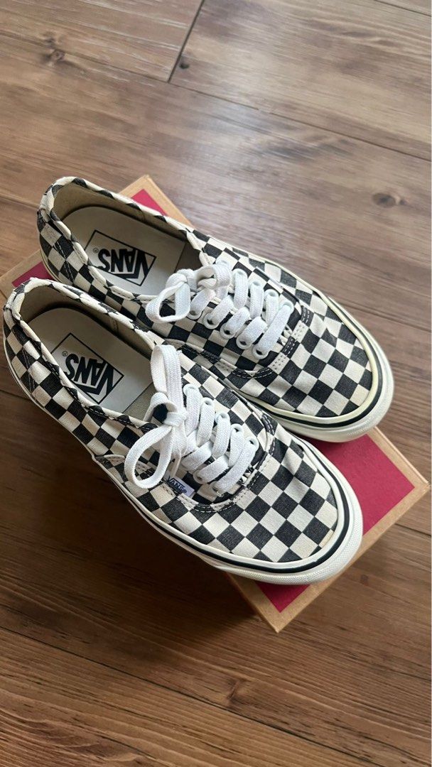 Vans Authentic Pro Checkerboard Fesyen Pria Sepatu Sneakers di Carousell