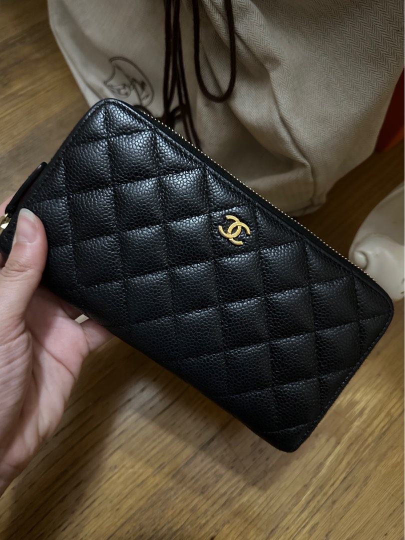 Chanel Small Black Quilted Lambskin Trendy CC Zipped Wallet