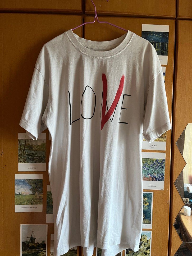 VLONE Valentine s Day Tee Size M T shirt Carousell