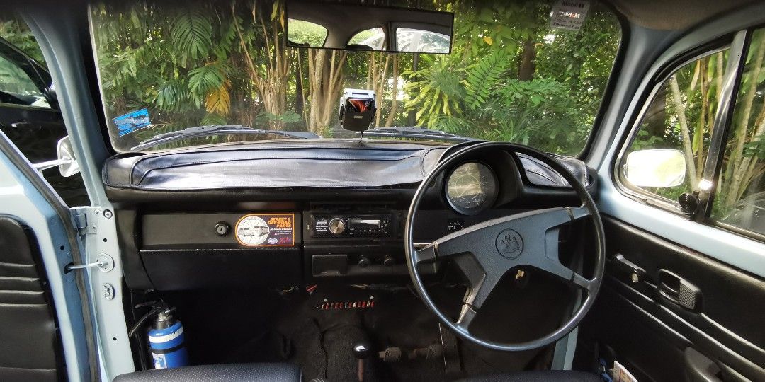 Volkswagen Beetle 1303s Manual (Category: Used Cars) located in Singapore. Submitted by marksim4946 (Listing ID 1247587172, Image 2). Description: geneberg gear lever 80% new- tyres,aircon,sideboards, carpets,carbs, suspension ,bearings , electrics. no rust ,complete floorboard welds front sports seats bluetooth hifi pay then just enjoy! buy fun & pleasure , not trouble & pain! recenty passed hands of OVP and JB guru to run young again ONE MONTH 