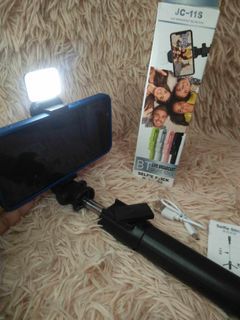 Wireless Selfie Stick with Led & Remote