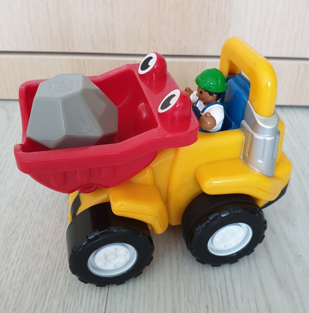 WowToys Tip It Toby DumpTruck Set with DriverFigure
