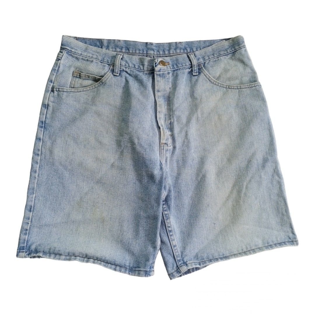 Wrangler Jorts Size 3638W on Carousell