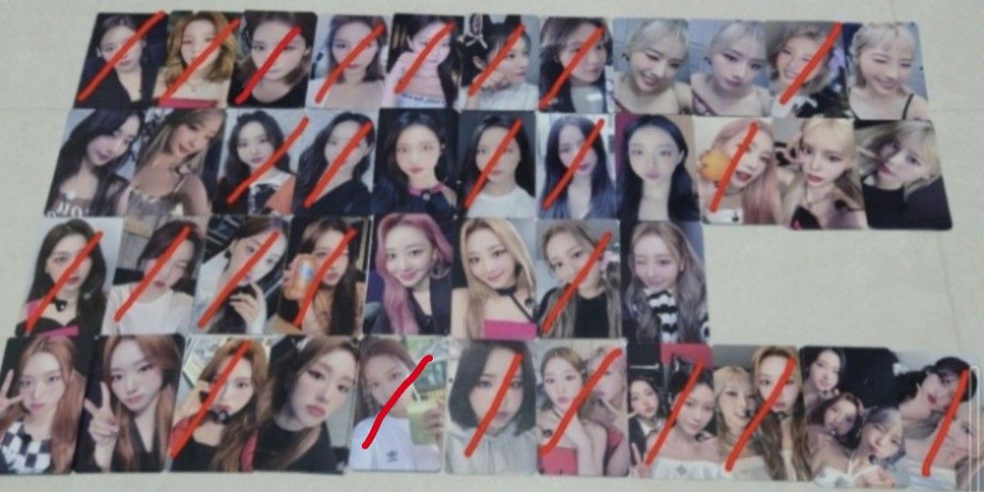 WTS Loona 1st World Tour in Seoul Trading Cards, Toys