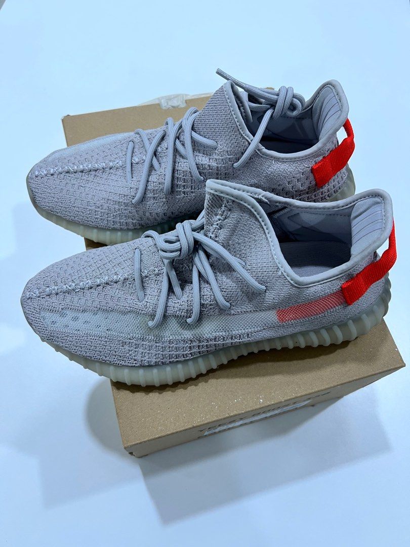Light blue discount yeezy 7