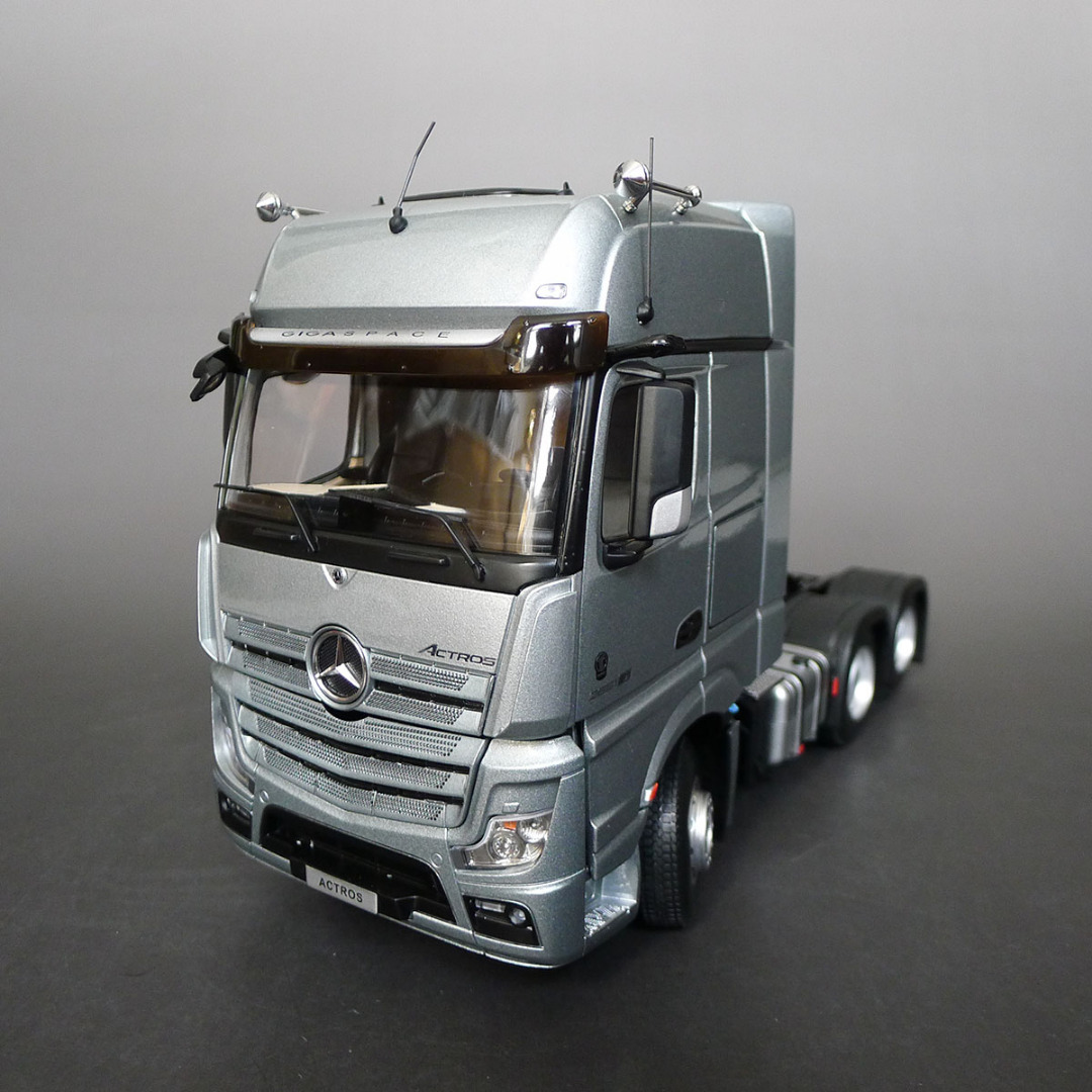 Grey！超希少！メルセデスベンツ MAERSK Actros 全金属 ▲Blue BENZ トラック コンテナ 1/50