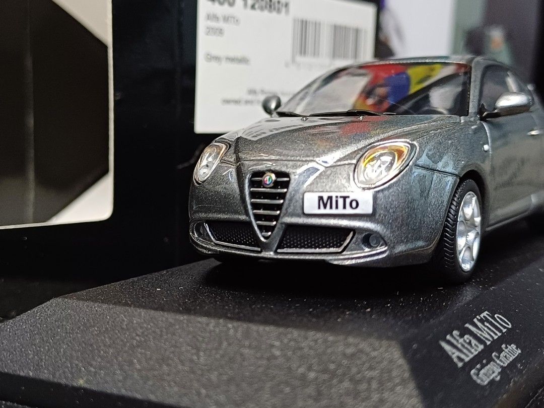 1/43 Alfa Romeo Gtv / 2004 Rosso Rosso Minichamps 1/43 Alfa Romeo Gtv / 2004 Rosso Rosso Minichamps