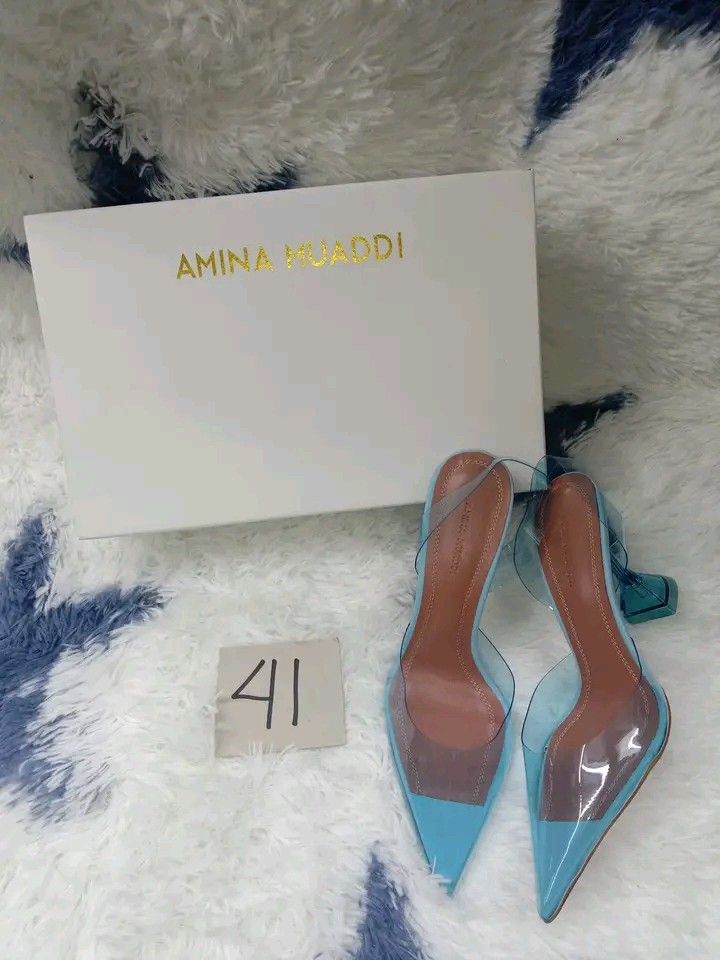 Yeezy cinderella heels price store