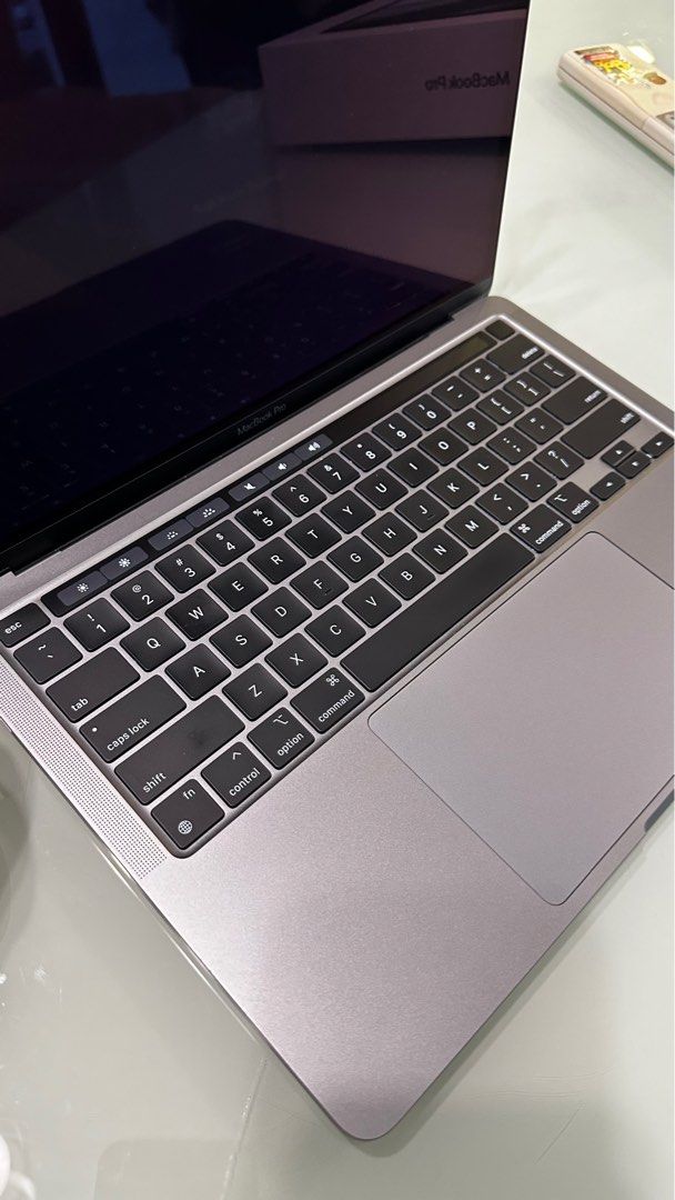 macbook pro 13 (2022) m2 chip 256gb sg