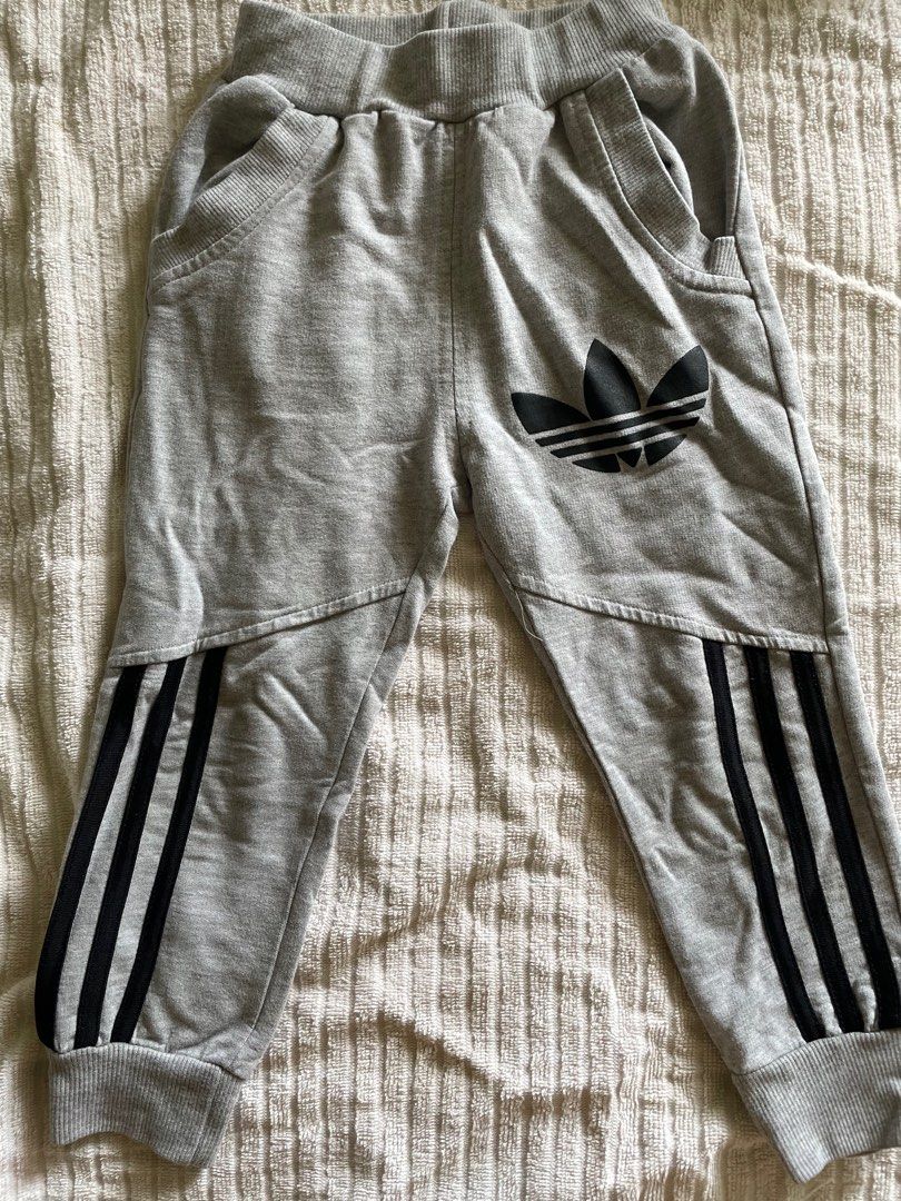 Adidas Jogger Pants (Category: Babies & Kids Fashion) located in Pasig City. Submitted by stefca (Listing ID 1247751750, Image 1). Description: *Adidas Grey Jogger Pants *Fits 3-4 years old.