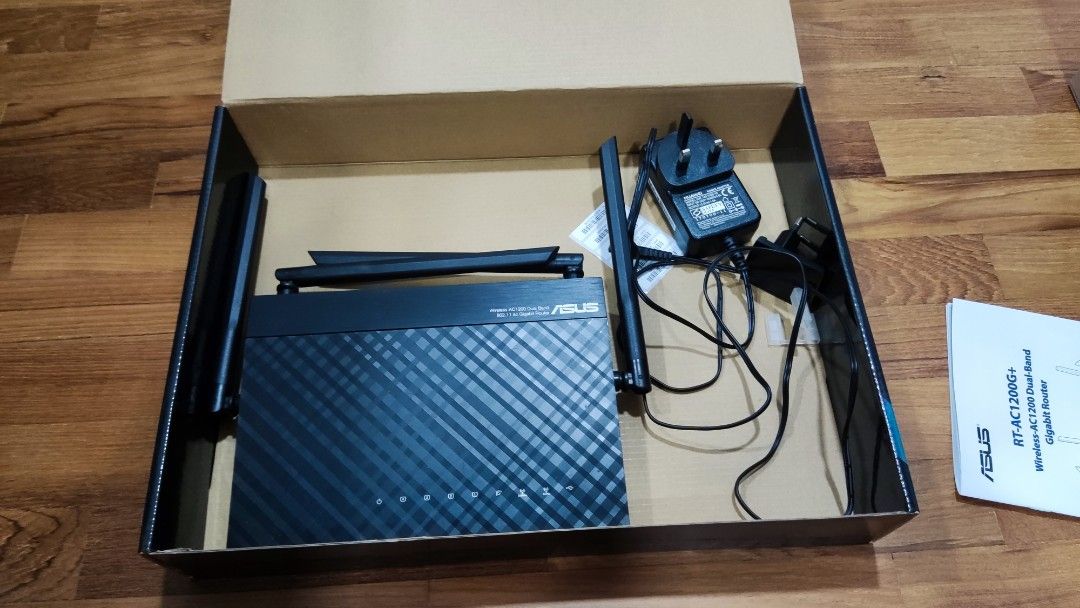 ASUS RT-AC1200G+ Router, Computers & Tech, Parts & Accessories ...