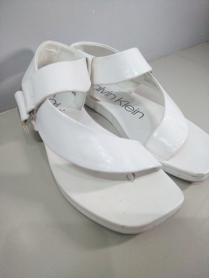 Calvin klein clearance rikki flat sandal