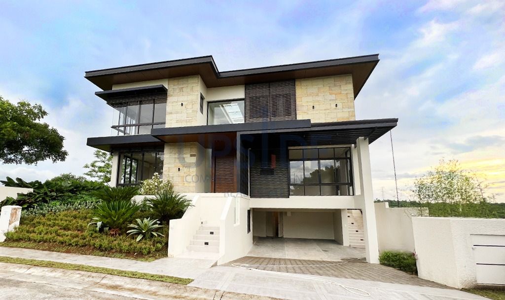 Ayala Westgrove Heights 6Bedroom House For Sale on Carousell