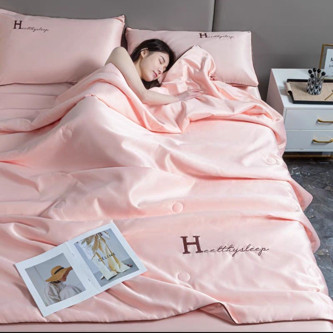 Baby Pink Blanket quilt duvet 150 X 120 cm Barbie pink single