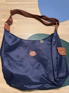 Preloved Authentic Longchamp Le Pliage Hobo Bag (Blue), Women's Fashion,  Bags & Wallets, Shoulder Bags on Carousell
