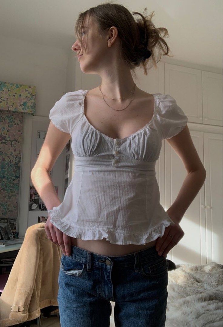 Brandy melville hot sale ruffle top