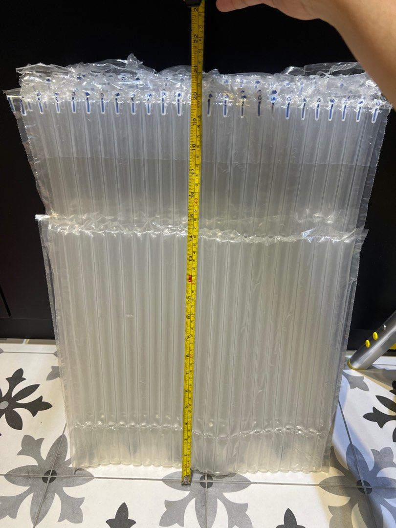 Bubble wrap for wine, liquor, beer bottles. Or any other breakables that can fit, Hobbies & Toys