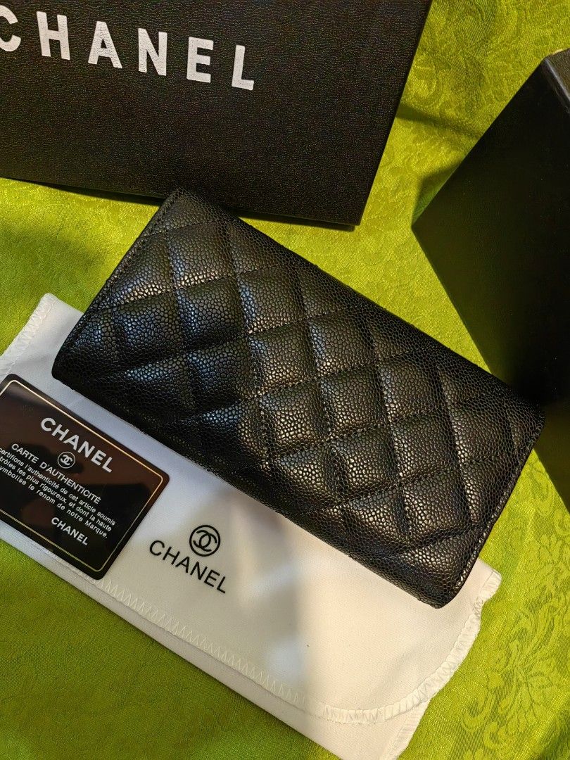 Chanel Long Wallet Caviar Vp (Category: Luxury Bags & Wallets) located in Cebu City. Submitted by elcoleccion21 (Listing ID 1247886812, Image 3). Description: Japan Source Caviar leather.