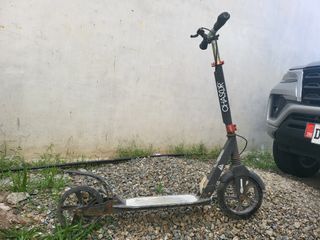 Chaser X1 Manual Kick Scooter-Black/Red