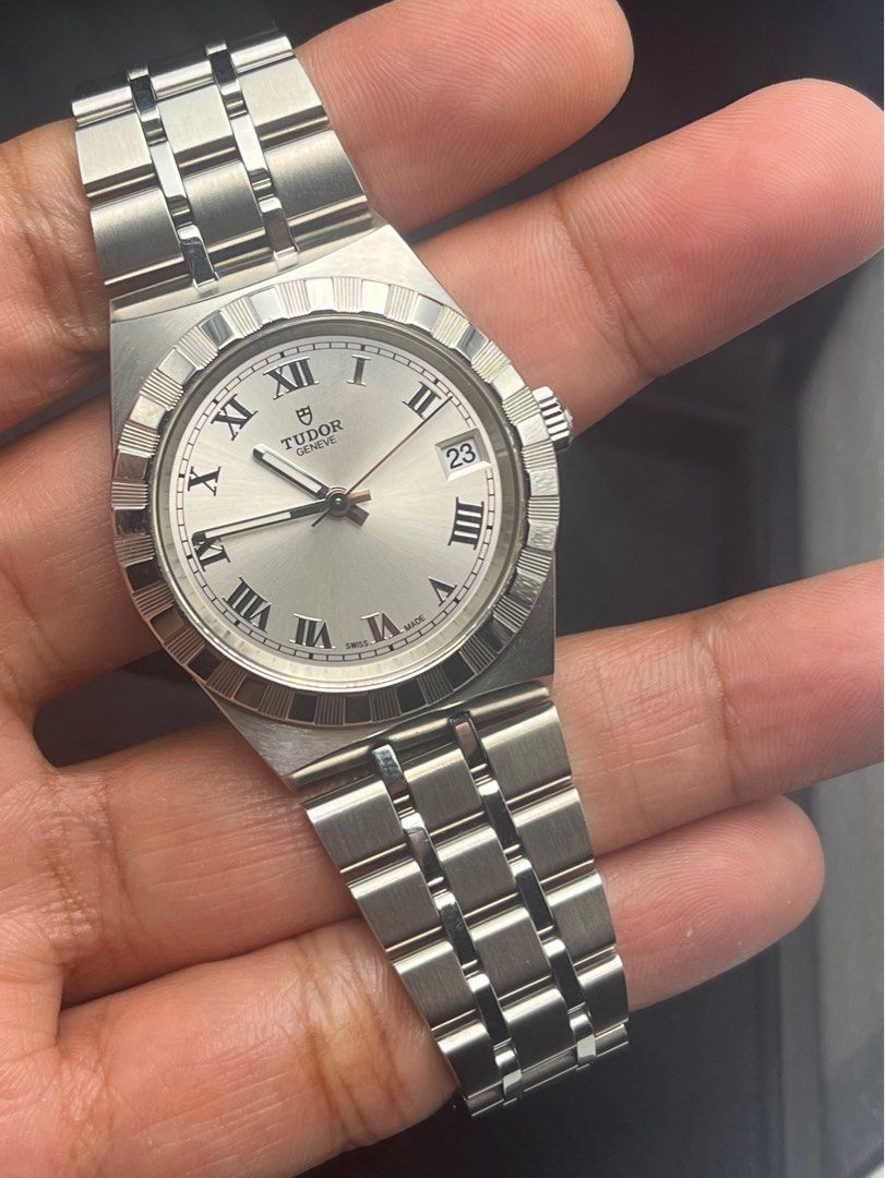 Tudor hotsell royal 34