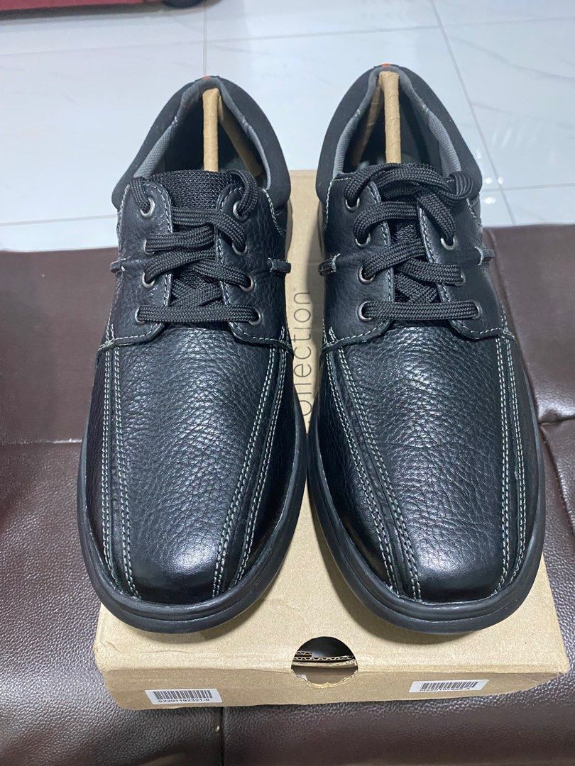 Clarks discount 9.5 wide