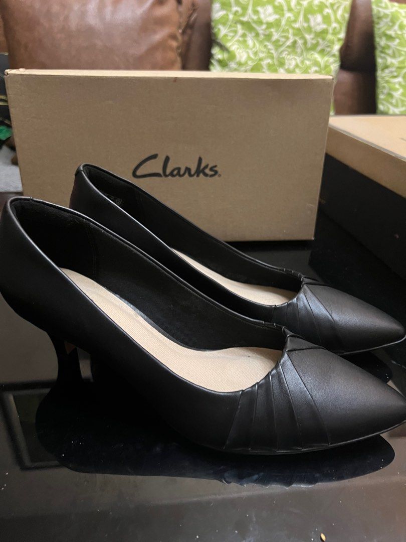 Clarks online linvale crown