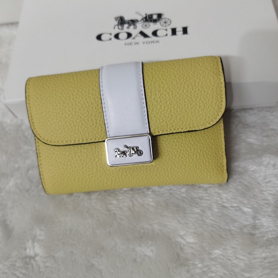 Coach Medium Grace Wallet, Women's Fashion, Bags & Wallets, Wallets