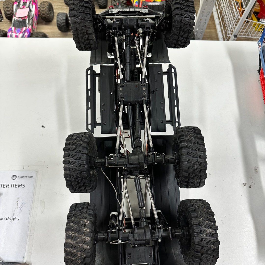 [PRE-OWNED] CROSSRC AT6 6x6 SCALE & TRAIL CRAWLER TRX6, Hobbies & Toys ...