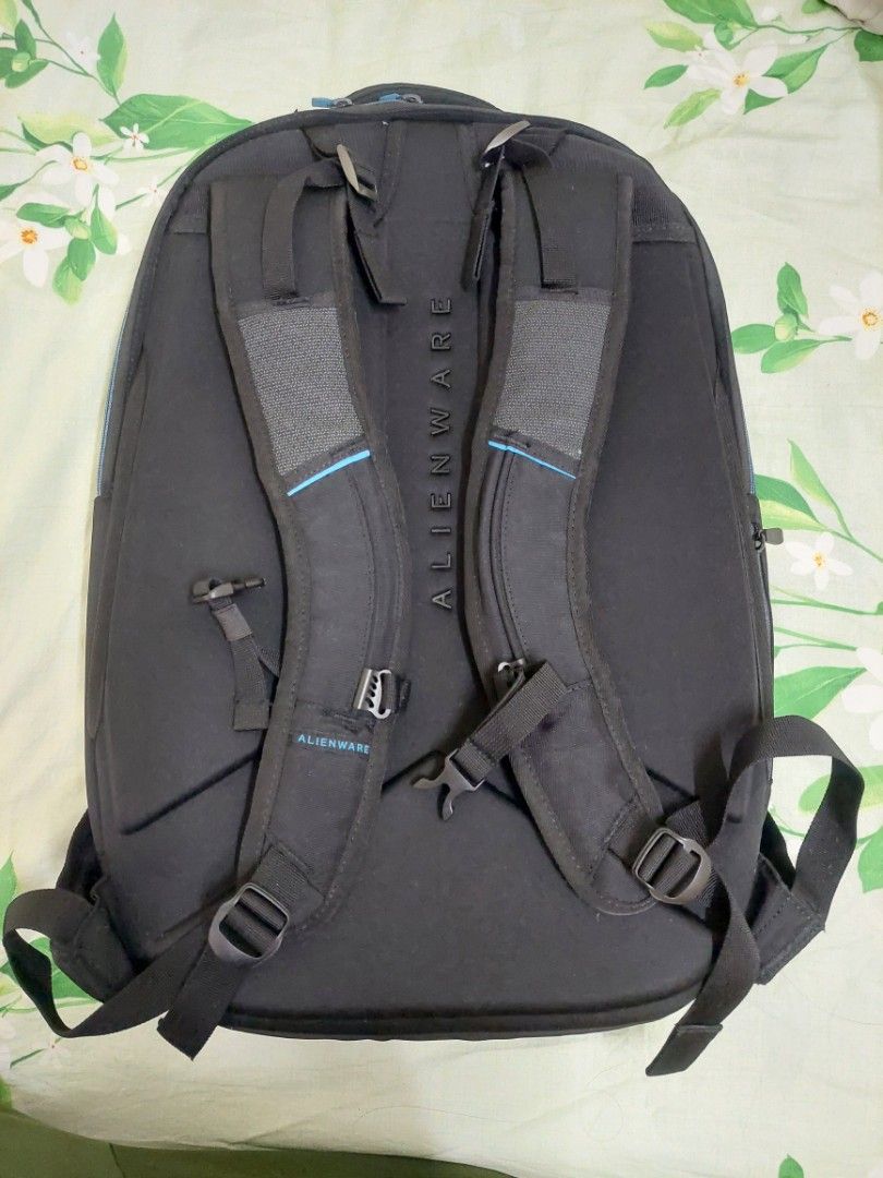 DELL Alienware Laptop Bag, Computers & Tech, Parts & Accessories, Laptop Bags & Sleeves on Carousell