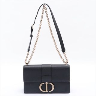 Classical Dior 30 Montaigne chain bag, Women's Fashion, Bags & Wallets,  Shoulder Bags on Carousell