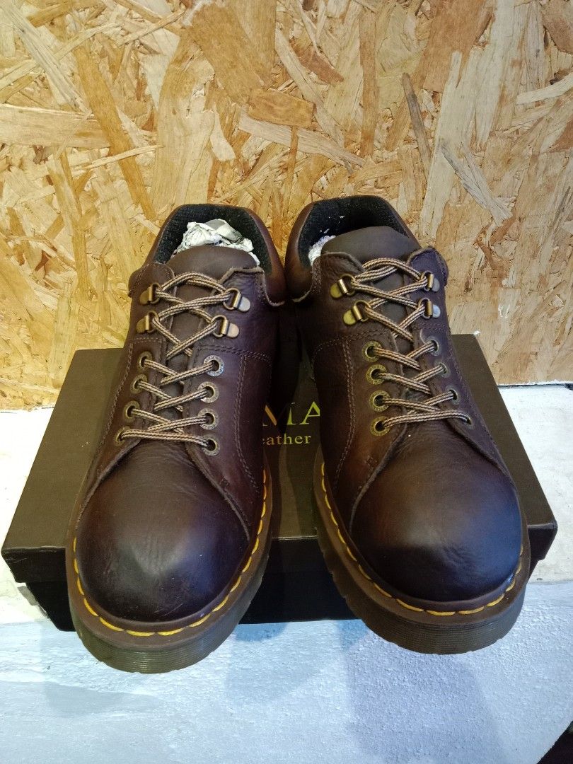 DR MARTENS 10940 Men s Fashion Footwear Boots on Carousell