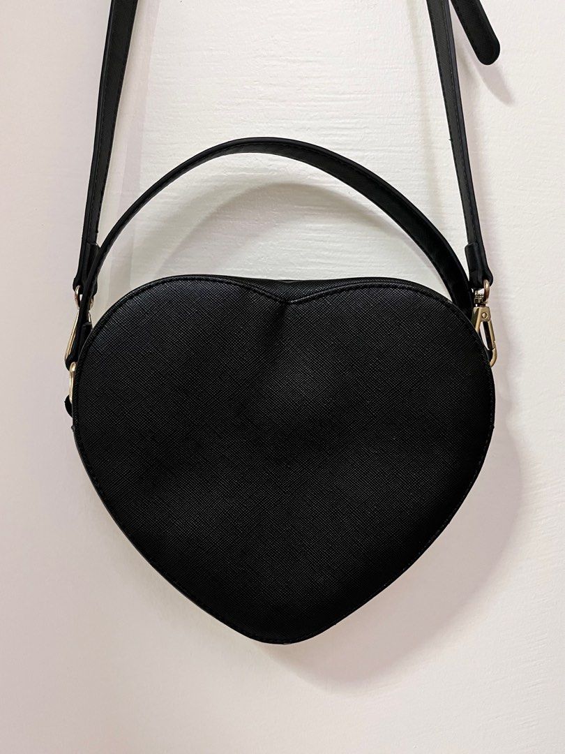 Heart shaped purse from forever 21 top