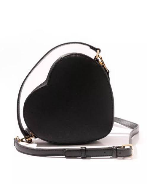 Forever 21 sales black crossbody bag