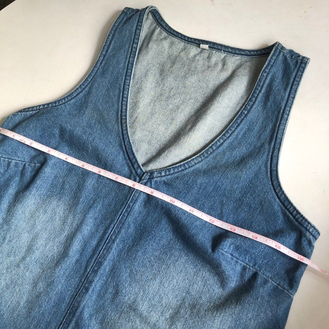 frayed denim sleeveless top (Category: Sleeveless) located in Taguig. Submitted by unfeigned (Listing ID 1247870285, Image 3). Description: price is firm^^ nice for layering fits xs 💟 check out my other items for sale.