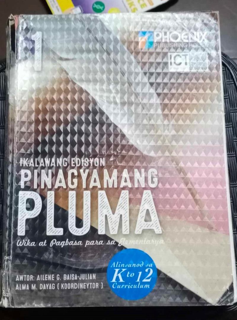 Grade 1 books (Category: Textbooks) located in Kawit. Submitted by mhai0913 (Listing ID 1247785801, Image 1). Description: Pinagyamang Pluma 1 = P250 Science Links 1= P250 Isang Bansa Isang Lahi 1 = P300 Rainbow in English 1 = P300 Kayamana Kasaysayang Pandaigdig = P200.