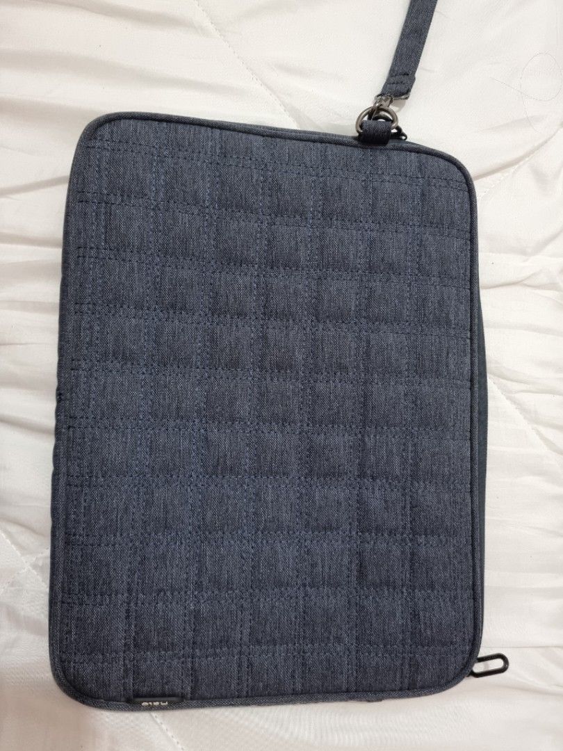 Halo 14 in Laptop Sleeve Computers Tech Parts Accessories Laptop Bags Sleeves on Carousell