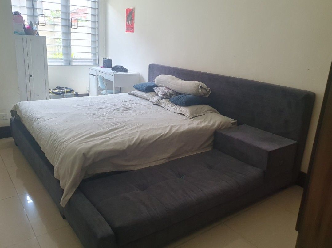 Harvey Norman King Size Bed, Furniture & Home Living, Furniture, Bed