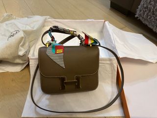 （分類：）位於 。 由 alisalisma 提交（商品編號 1247760755，圖片 1）。簡介： 。