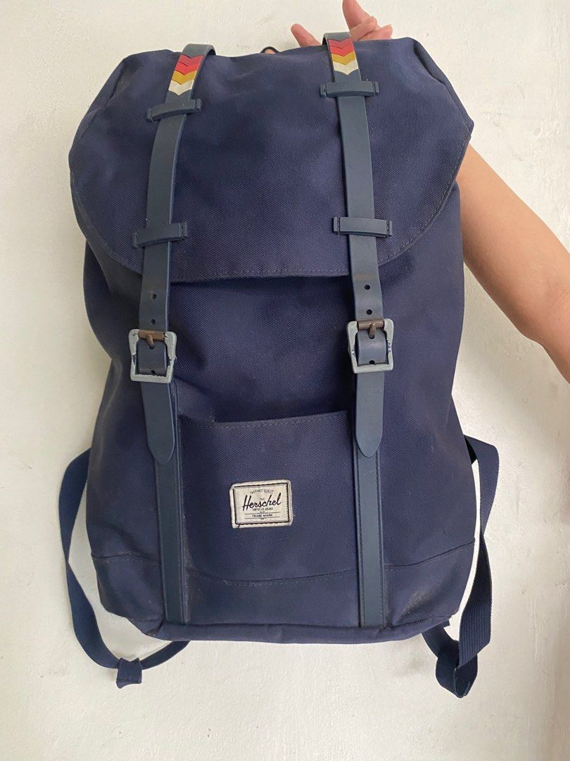Herschel retreat 14l hot sale