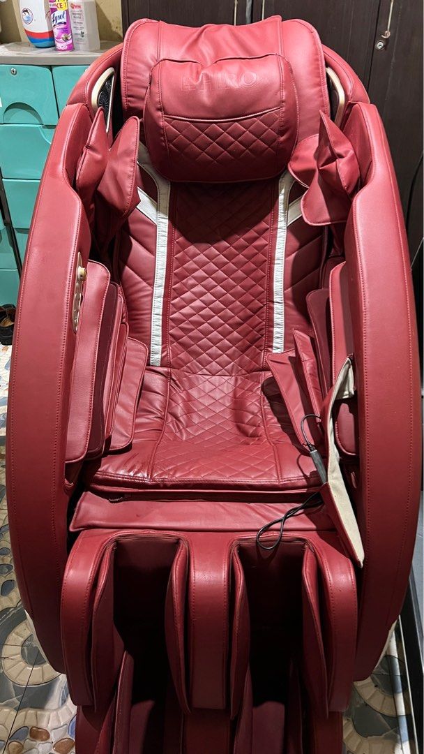 Hi Supreme Hiro Massage chair with FREE threadmill, Health & Nutrition