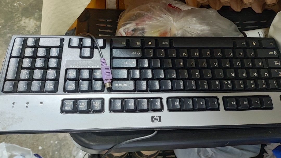 hp keyboard (Category: Computer Keyboard) located in Manila. Submitted by wilmart18 (Listing ID 1247736722, Image 3). Description: "Free" for those who purchase any item from my shop. Naka stocked lng in the storage Decluttering.