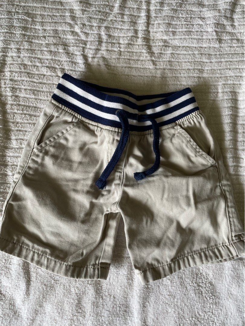 H&T Shorts (Category: Babies & Kids Fashion) located in Pasig City. Submitted by stefca (Listing ID 1247752519, Image 1). Description: *H&T shorts *Best fits 1.5-2 years old *makapal ang tela.