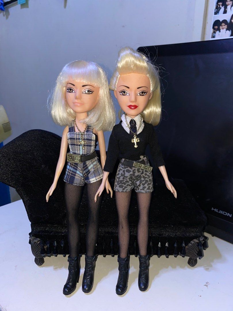 Gwen stefani barbie doll cheap