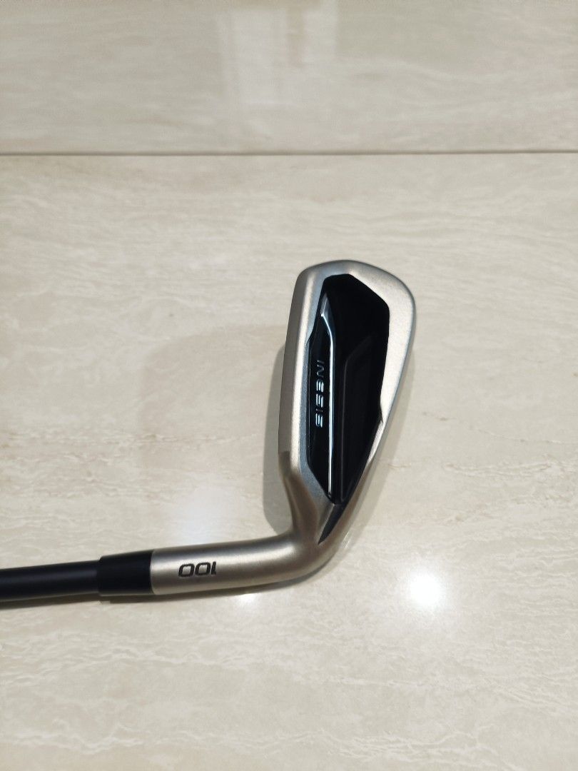 Inesis 100 Right Handed Pitching Wedge