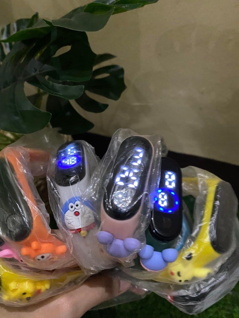 JAM TANGAN LED ANAK KARAKTER, Bayi & Anak, Lainnya di Carousell